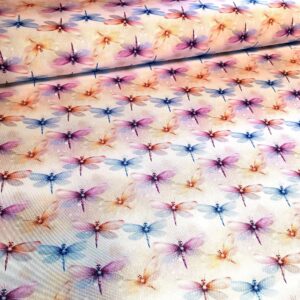 Kočárkovina Vážky na světlém podkladu