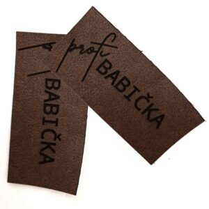 Koženkový štítek "PROFI BABIČKA" tmavý