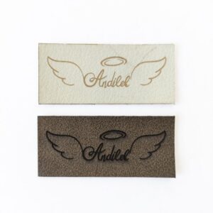 Koženkový štítek "Andílek" světlý