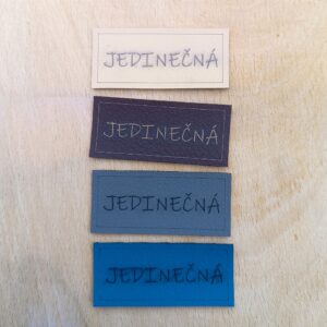 Koženkový štítek "JEDINEČNÁ"