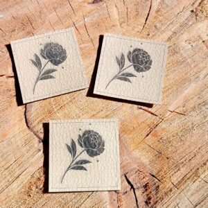 Koženkový štítek  - KVĚTINY - PIVOŇKA